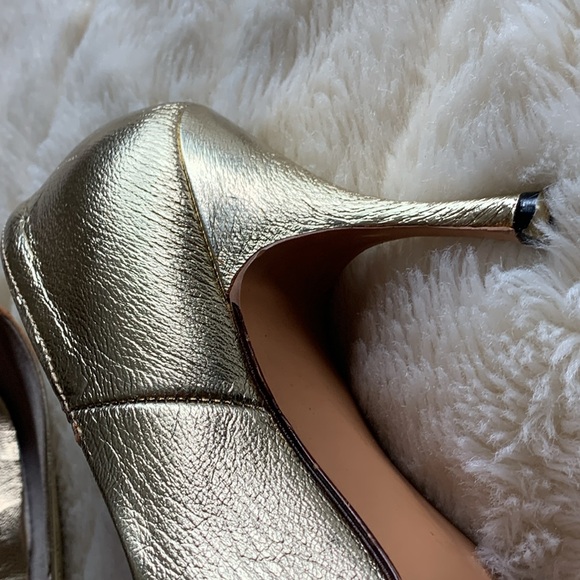 Vintage metallic gold leather pointed toe pumps 7 - Picture 6 of 15